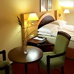 Am Kochbrunnen ホテル 3*