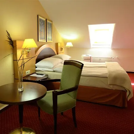 Am Kochbrunnen Hotel Wiesbaden