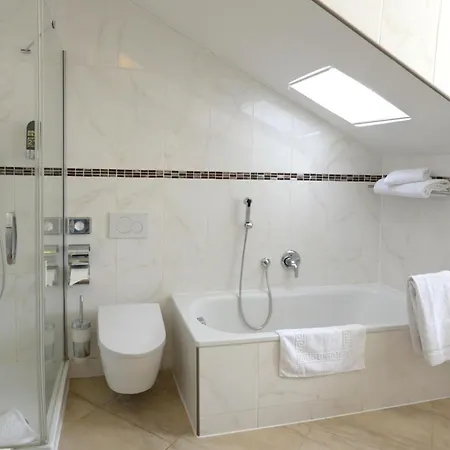 Am Kochbrunnen Hotel Wiesbaden