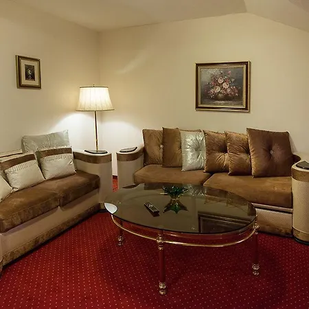 Am Kochbrunnen Hotel Wiesbaden