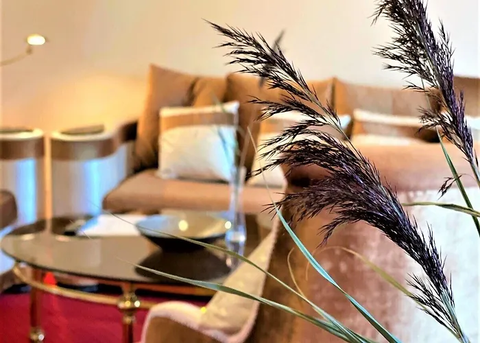 Am Kochbrunnen 3* Wiesbaden