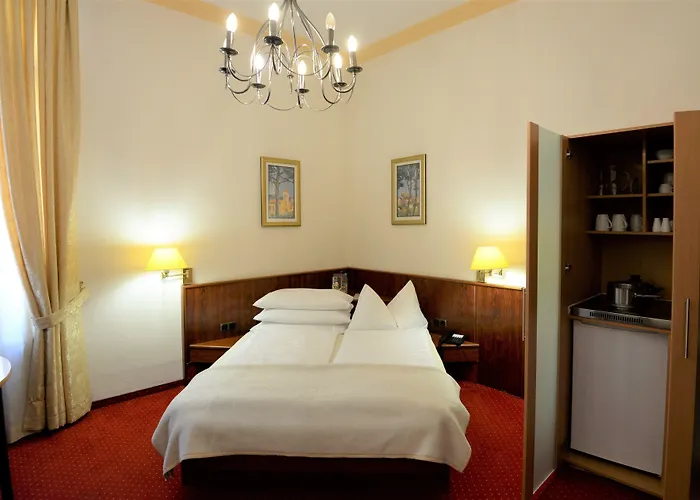 Am Kochbrunnen Hotel 3*